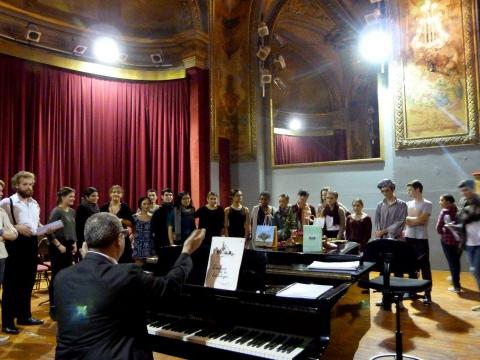 Rehearsal with Opera Junior before l'Enfant et les Sortilege - Montpellier 